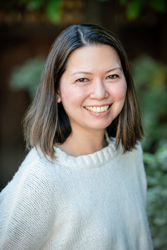 April 25, 11 am, Storytime and Crafts with author Vicky Fang (for ages 5 yrs+)