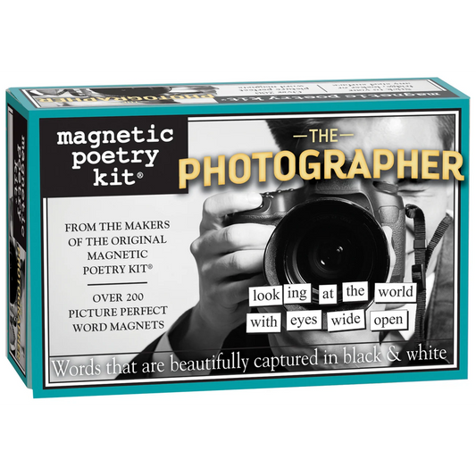 Magnetic Poetry : The Photographer