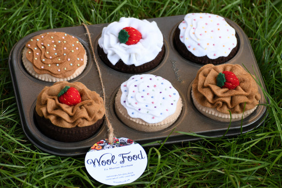 Cup Cakes by Wool Food in a muffin tin -6 cupcakes