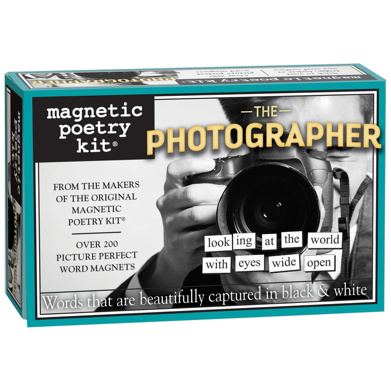 Magnetic Poetry : The Photographer