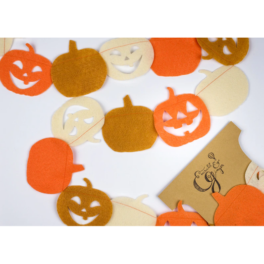 Pumpkin Felt Garland